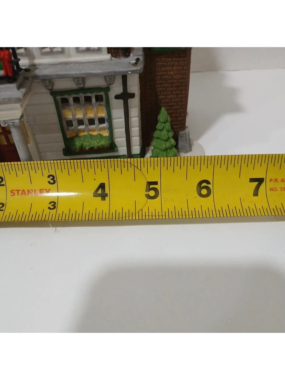 Dept 56 Lot of 2 dickens village Gate house, Old Michaels church, Crown inn 1992